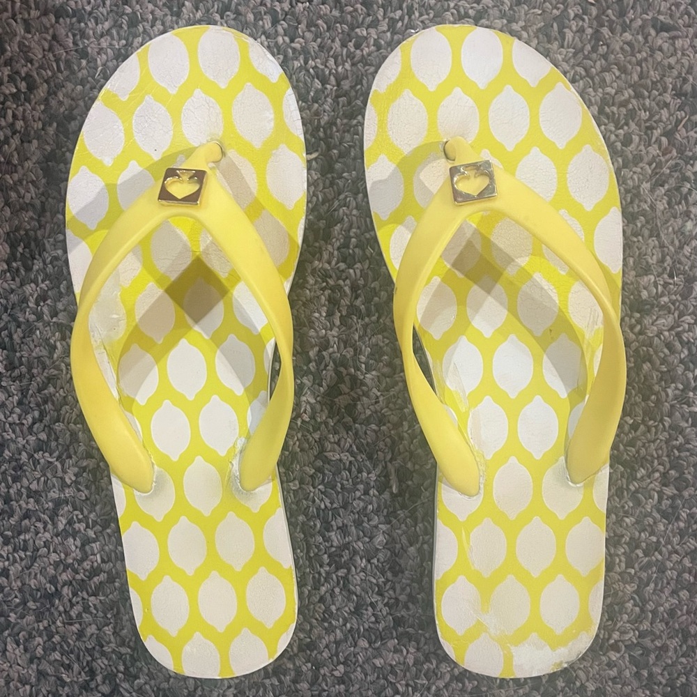 Kate Spade New York Flip Flops M L Medium Yellow White Sandals Shoes Preppy Cute